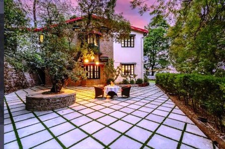 seascape-villa image